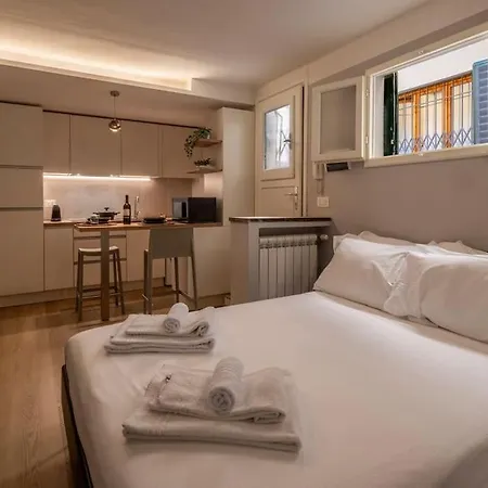Tuscan Tempo Elegant Escape Near Pontevecchio Apartment